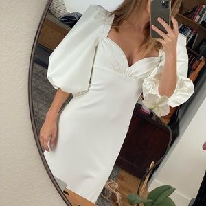 NWT Badgley Mischka Odessa Balloon-Sleeve Gown